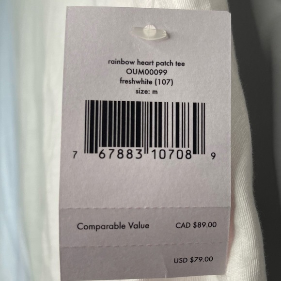 NWT Kate Spade Women’s Embroidered Rainbow Heart Tee Mediun - Picture 3 of 4